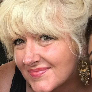 Meet your Posher, Sharon